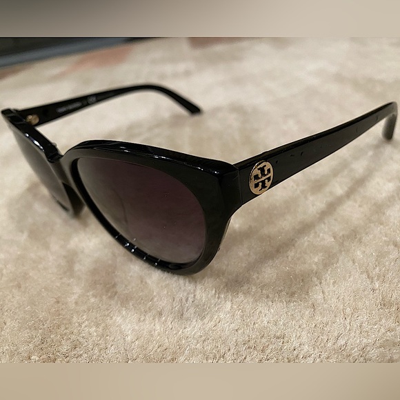 Tory Burch Sunglasses (Black) - Picture 1 of 6